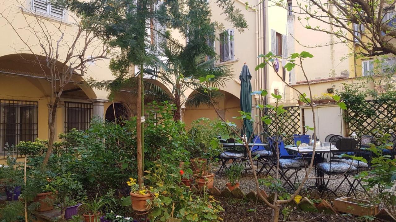 Cynthia'S Garden - Apartment With Private Garden In Santa Croce Florencia Exterior foto